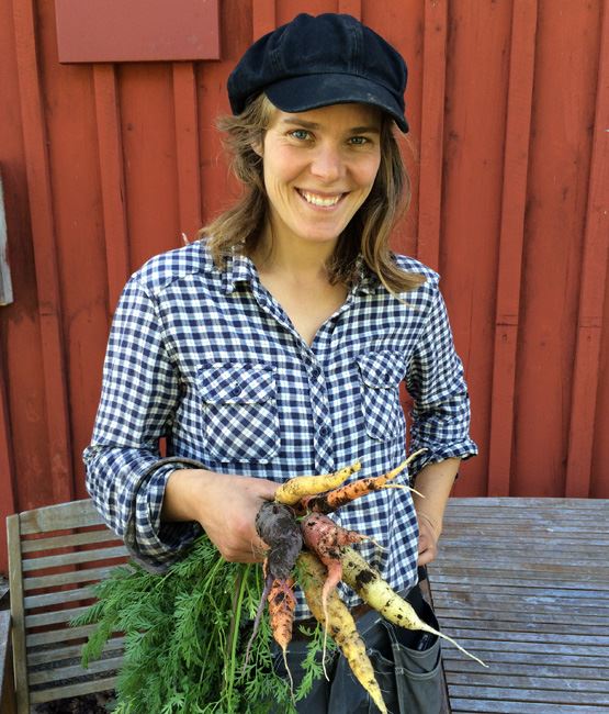 Fotograf: Cecilia Davidsson. Maja Söderberg som driver ett andelsjordbruk i Småland 