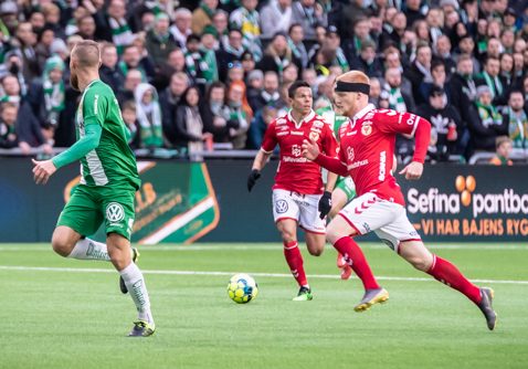 Nils Fröling, Kalmar FF, satte första målet i matchen mot Hammarby. Foto: Olav Holten / PP-Press